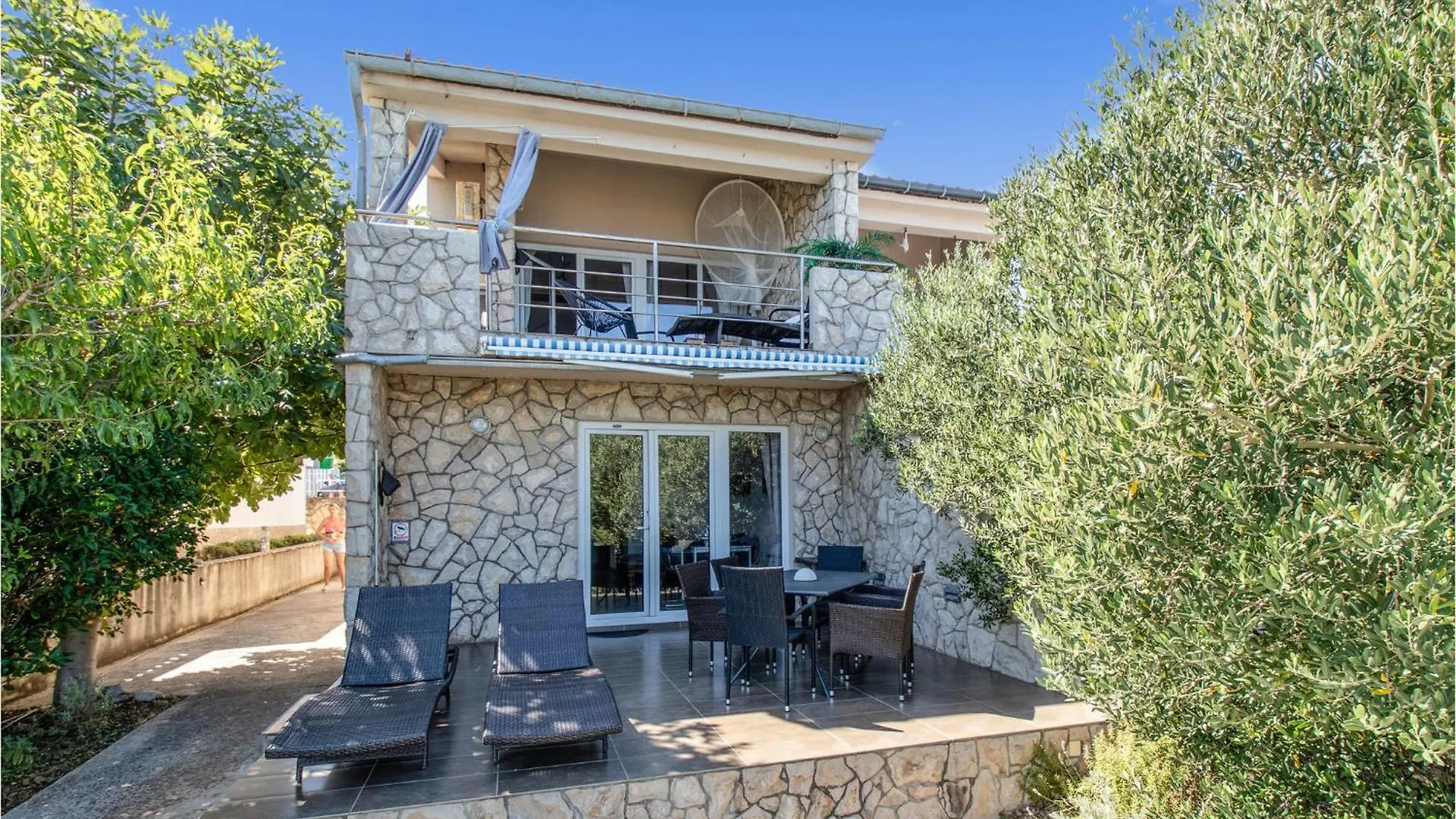 2 Bedroom Amazing Apartment In Dobropoljana Croatia